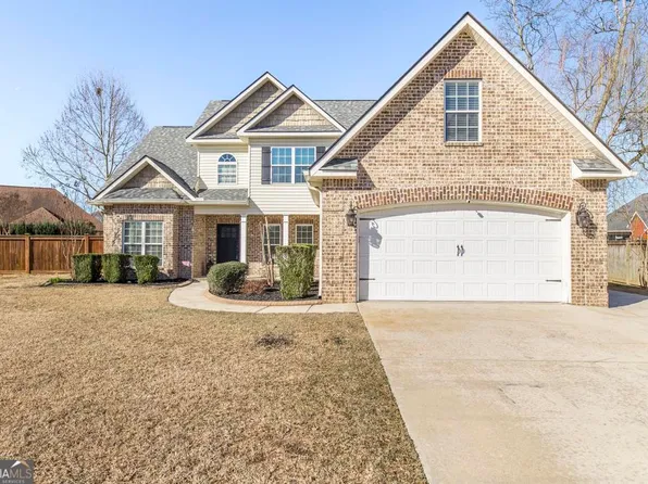 107 Oxfordshire Ct, Warner Robins, GA 31088