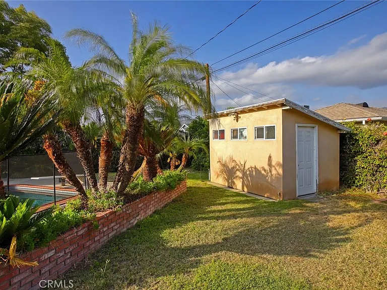 1412 N Catalina St — Photo 29