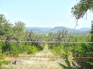 543 County Road 417, Uvalde, TX 78801
