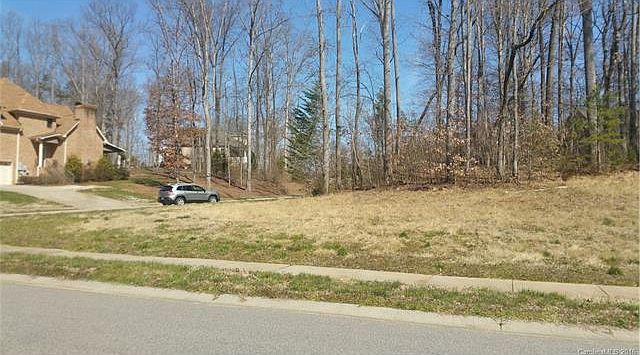 2nd image of 314 Rugby Rd