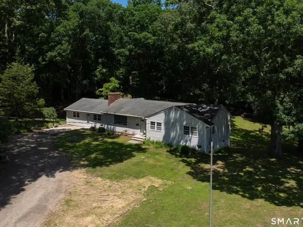 11 Autumn Lane, Clinton, CT 06413