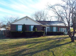 112 Ridgecrest Dr, Campbellsville, KY 42718