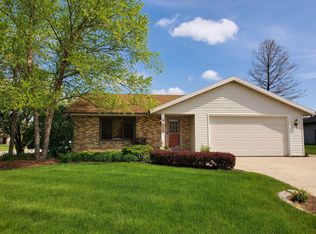 1744 Edgewood Ave, South Milwaukee, WI 53172