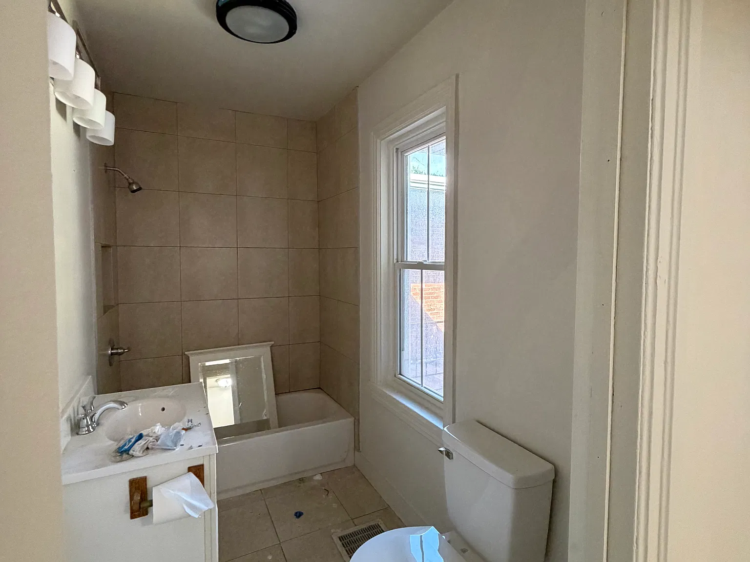 3 bed, 1212 sqft, $1,495 — Photo 4