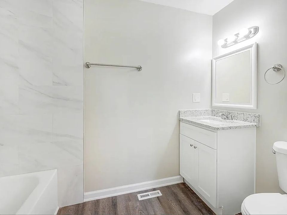 1st image of 718 N Walnut St #1
