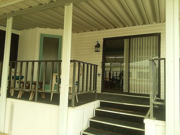 2nd image of 1404 Sierra Dr