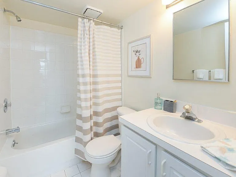 Willowbrook Apartment Homes — Photo 14