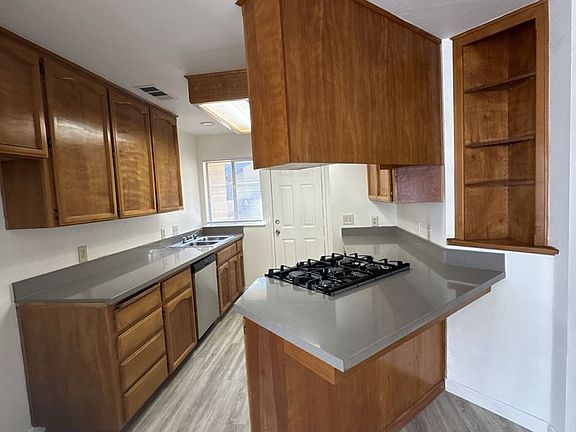 4th image of 975-83 N Lynora St #975