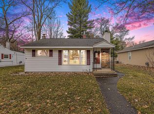 430 Davis St, Traverse City, MI 49686