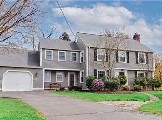 70 Ridgeview Pl, Cheshire, CT 06410