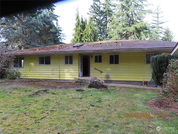 2nd image of 903 Seamount Drive
