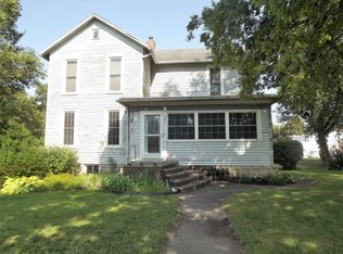 206 N Oak St, Onarga, IL 60955