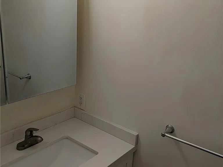 2758 Orange Ave #10 — Photo 10
