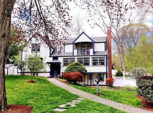 1 Mill Pond Close, Milford, CT 06460