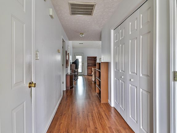 3rd image of 6523 Arborcrest Way
