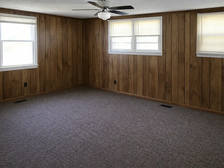 101 Hines Ave — Photo 15