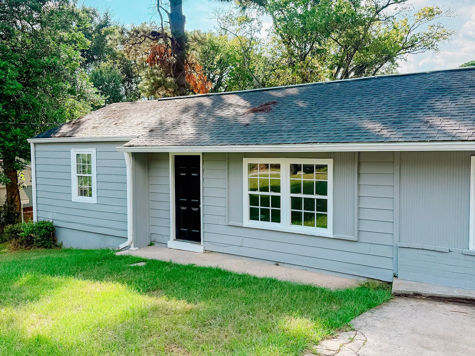 5 bed, 2.0 bath, 1343 sqft, $1,495 — Photo 2