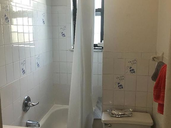 5th image of 31-17 34th St #3TP