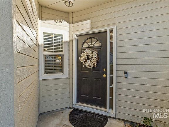 3rd image of 7864 W Holt Ct