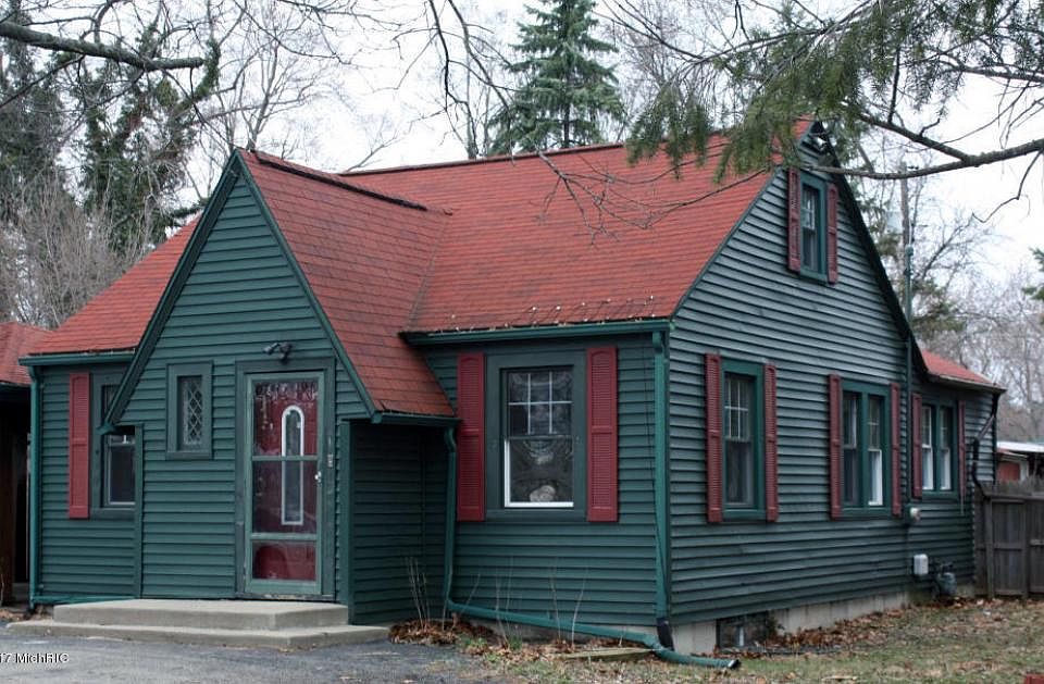 1st image of 359 E Napier Ave