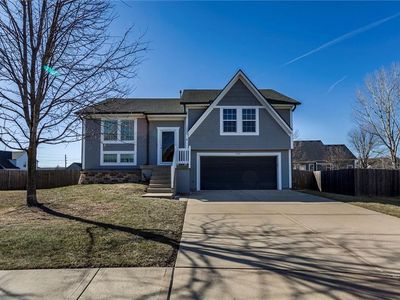 522 N Pine Ct, Gardner, KS, 66030