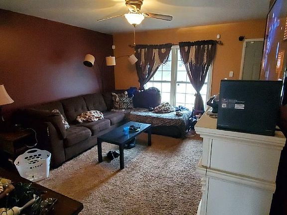 4th image of 226 Eastwood Dr