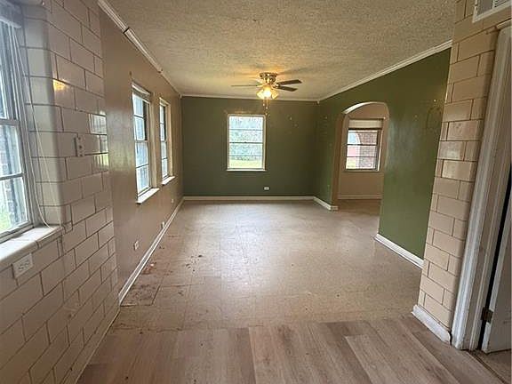 5th image of 1800 18th Ave