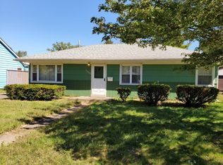 7985 White Oak Ln, Hammond, IN 46324