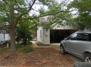 18316 Sherbrooke Oval #6, Strongsville, OH 44136