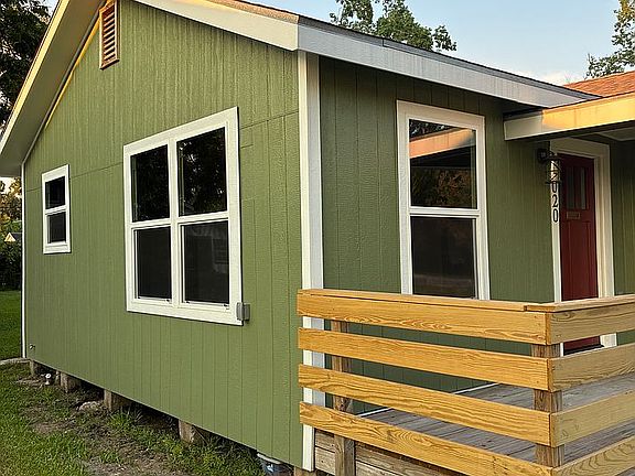 3rd image of 3020 Western Ave