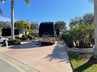 160 NW Hazard Way, Port Saint Lucie, FL 34986