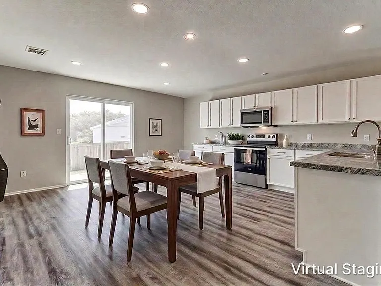1721 Southridge Ln — Photo 14