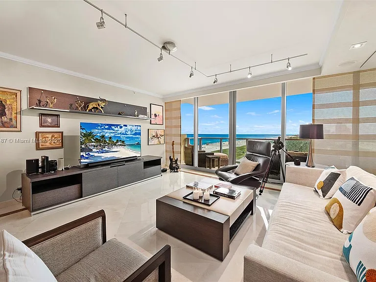 1455 Ocean Dr #1003 — Photo 3