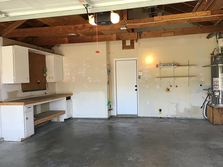 1825 Vista Creek Dr — Photo 18