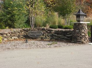 7230 Storeybook Ln SE, Ada, MI 49301