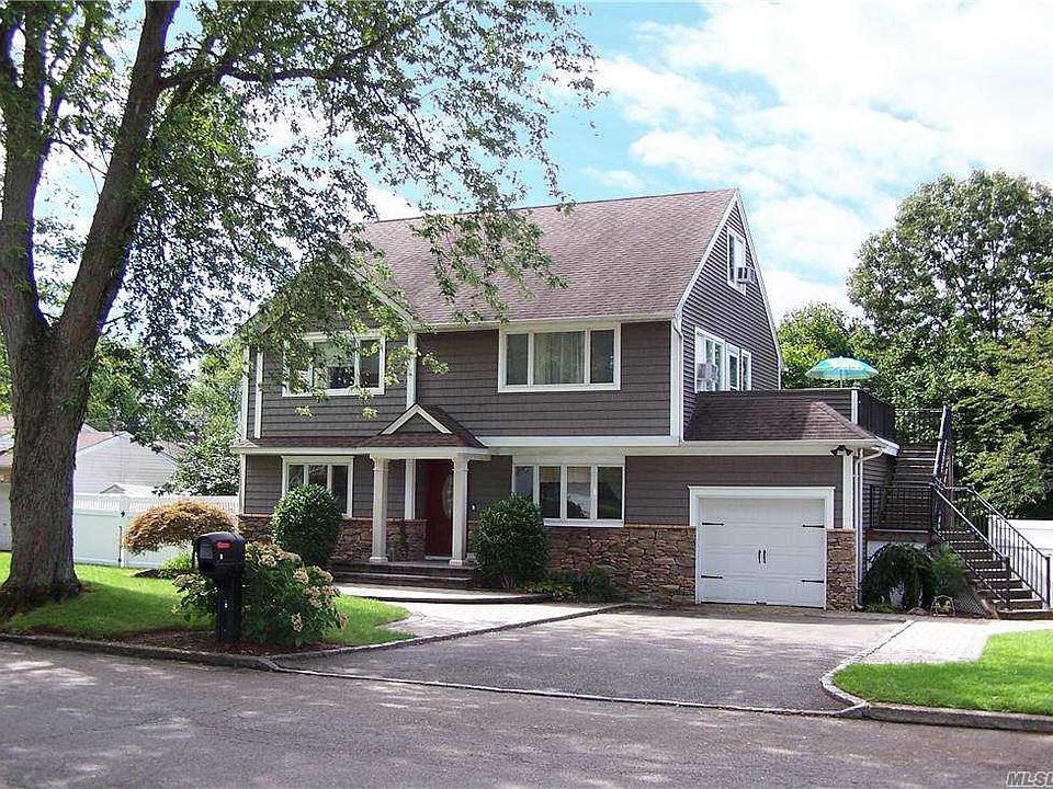 1st image of 8 Glen Way