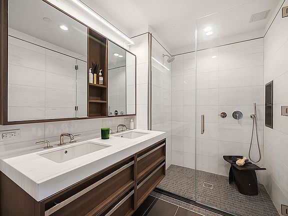 4th image of 575 4th Ave APT 4C