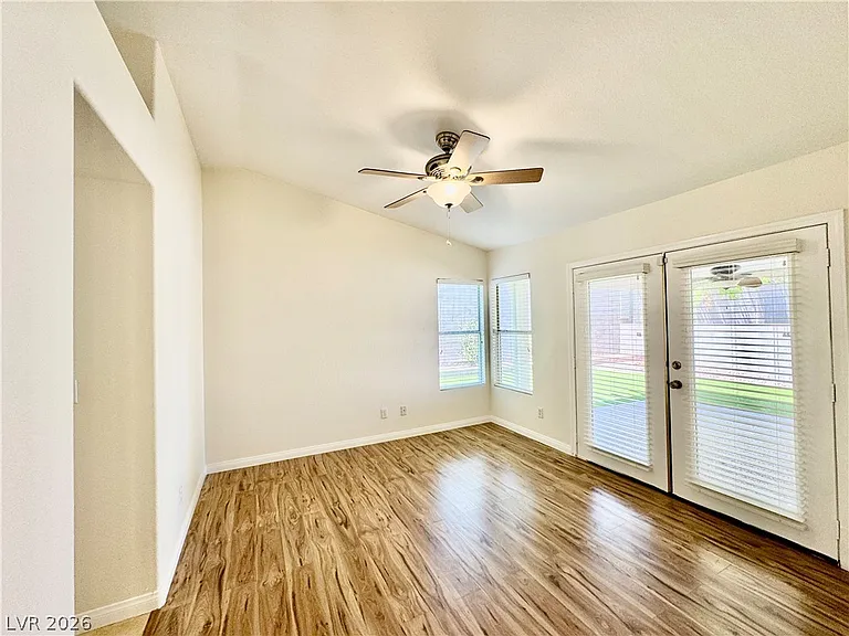 1437 Waterton Dr — Photo 9