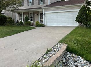 33734 Cadillac St, Farmington Hills, MI