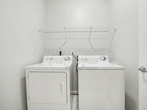 1641 Ladue Ct #102, Woodbridge, VA 22192