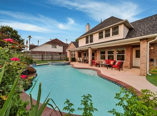 2707 Thompson Crossing Dr, Richmond, TX 77406