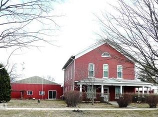 311 W Railroad St, Lena, IL 61048