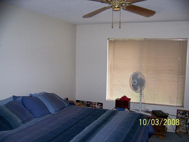 2nd image of 909 W Sequoia Dr