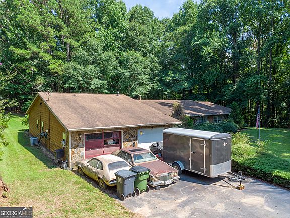 3rd image of 326 Ware Rd
