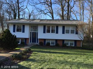 4714 Tara Dr, Fairfax, VA 22032
