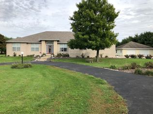 7800 Olde Carriage Way, Springfield, IL 62712