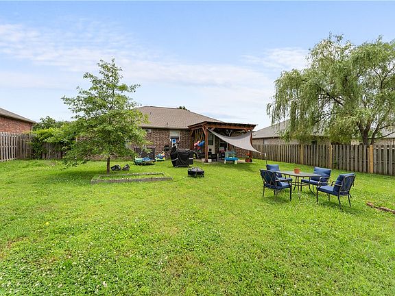 3rd image of 1908 N Messick Ct