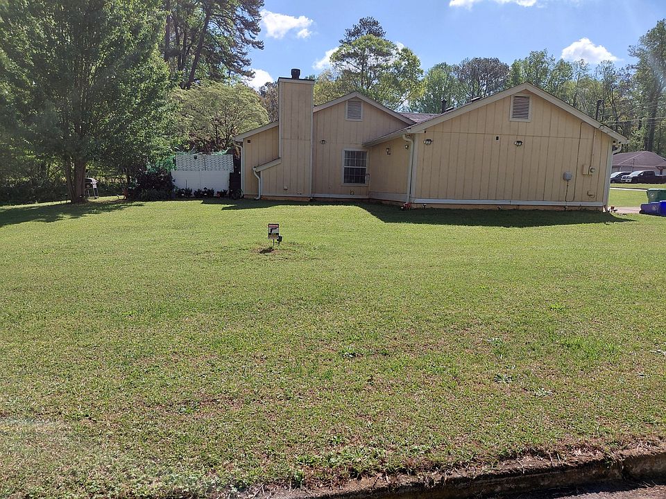2nd image of 2183 Leslie Brook Dr