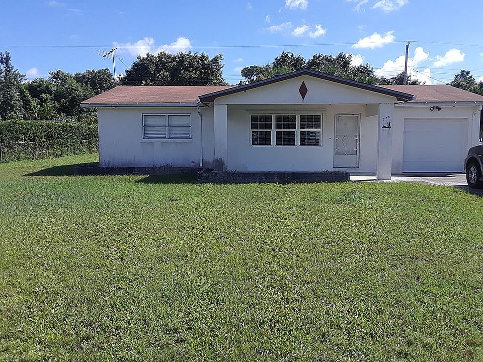 1st image of 308 SE Tressler Dr