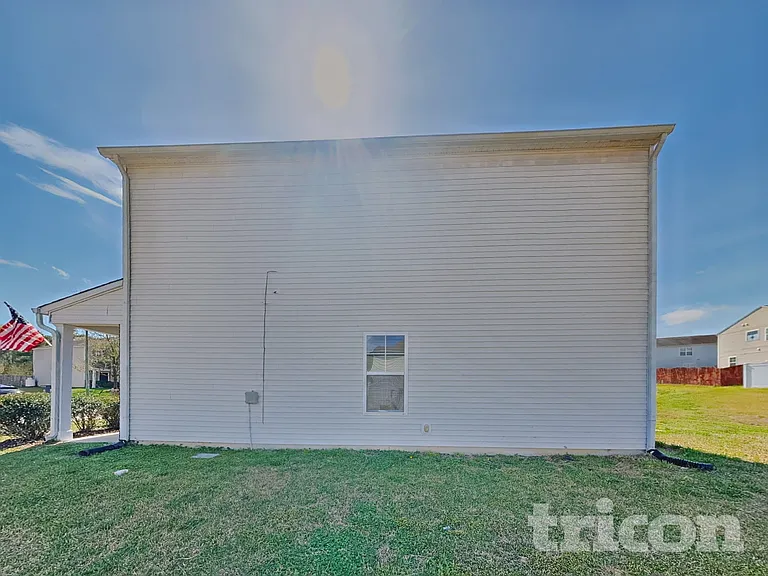 1025 Gelfield Rd — Photo 17